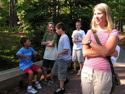 ./2004/Quest/thumbBlue